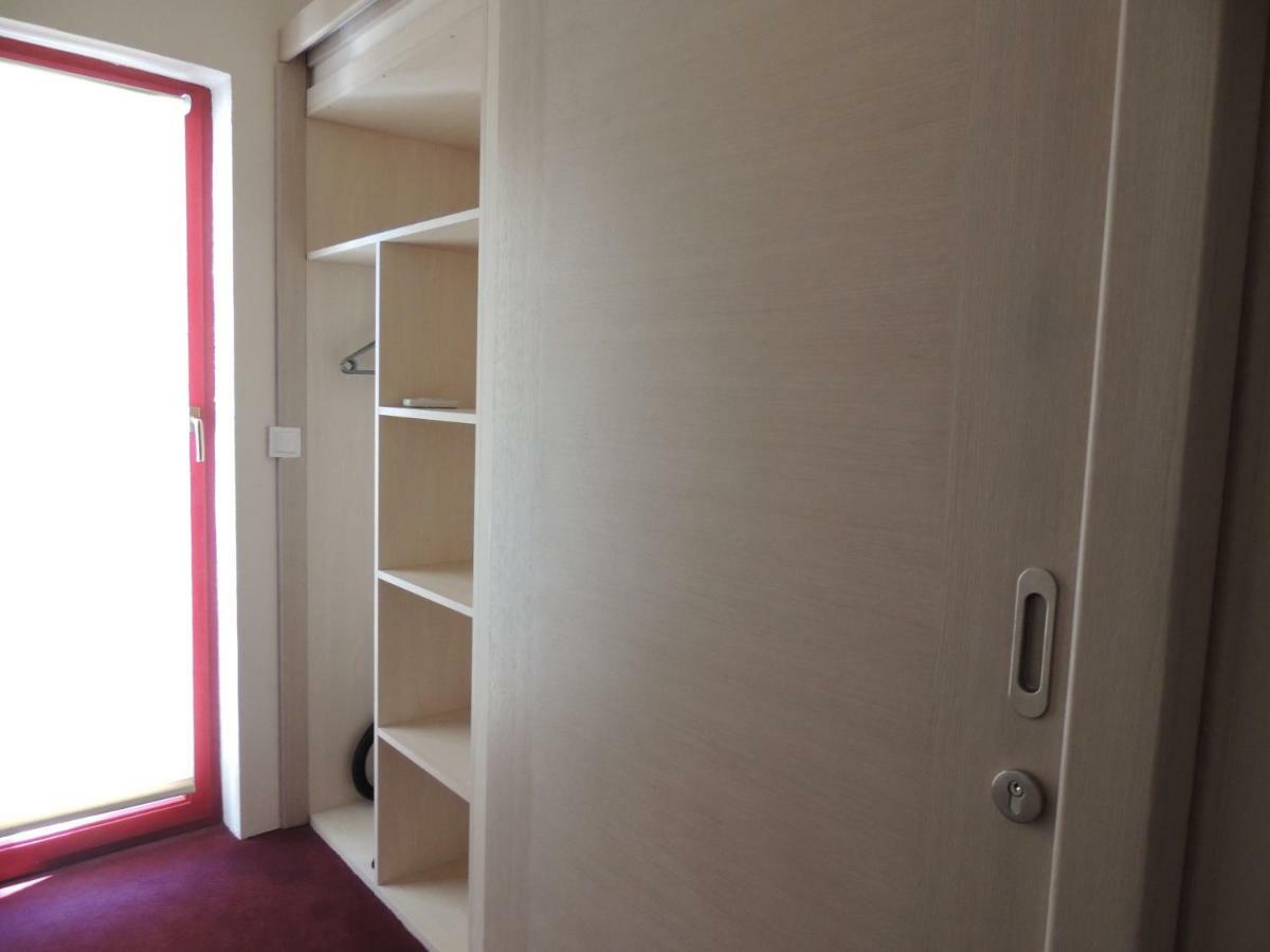 Apartments Villa Aurora Ražanac エクステリア 写真